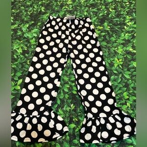 Black and white ruffle pants